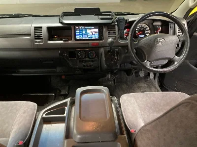 TOYOTA HIACE