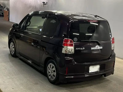 TOYOTA SPADE