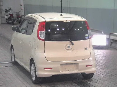 SUZUKI MRWAGON