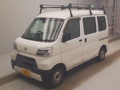 TOYOTA PIXIS VAN