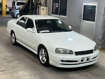NISSAN SKYLINE