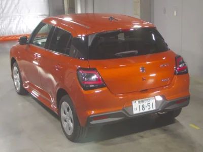 SUZUKI SWIFT