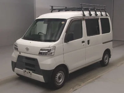 TOYOTA PIXIS VAN