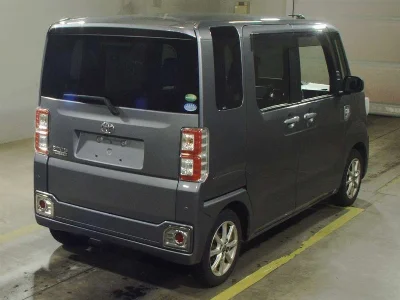 TOYOTA PIXIS MEGA
