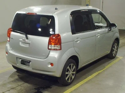 TOYOTA PORTE