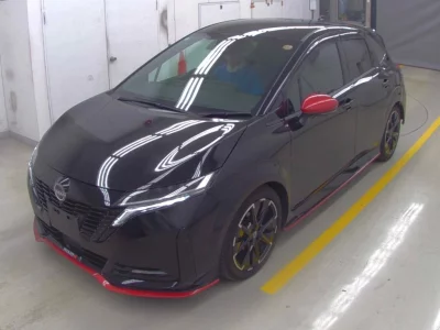 NISSAN AURA