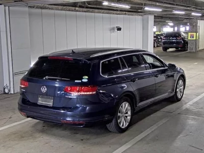VOLKSWAGEN PASSAT VARIANT