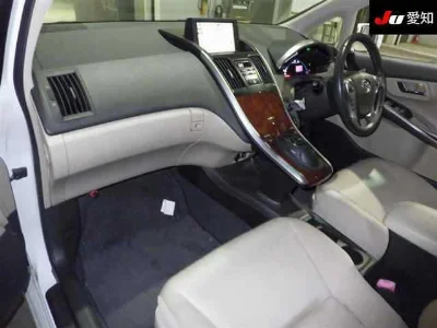 TOYOTA SAI