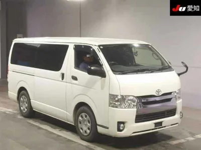 TOYOTA REGIUS VAN