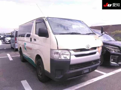 TOYOTA HIACE VAN