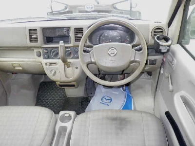 NISSAN CLIPPER VAN