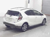 Цена авто Toyota Aqua с аукционов Японии, номер кузова NHP10, пробег 27 000, оценка 3