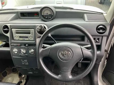 TOYOTA BB