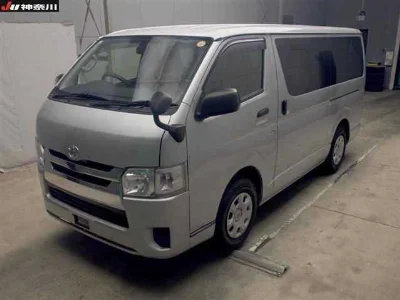 TOYOTA REGIUS VAN