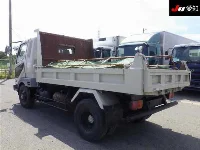 Цена авто Mitsubishi Fuso Fighter с аукционов Японии, номер кузова FL638E, пробег 152 000, оценка 6