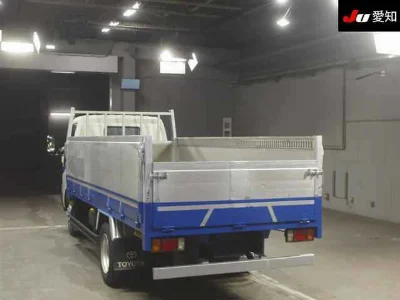 TOYOTA DYNA