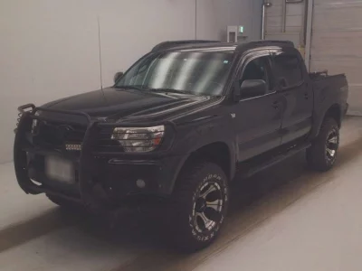 TOYOTA TACOMA