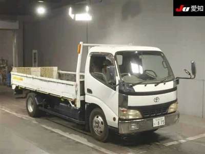 TOYOTA DYNA