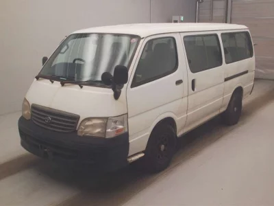 TOYOTA HIACE