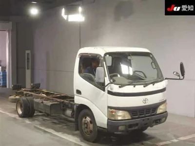 TOYOTA DYNA