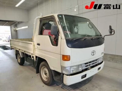 TOYOTA DYNA