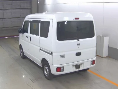 NISSAN CLIPPER VAN