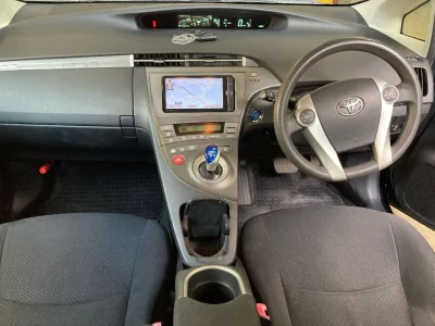 TOYOTA PRIUS PHV