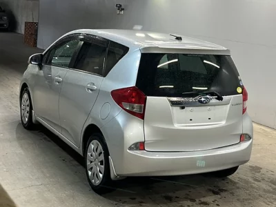 SUBARU TREZIA