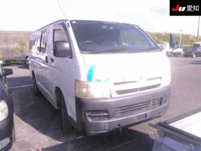 TOYOTA HIACE VAN