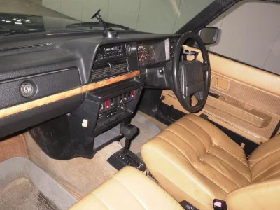 VOLVO 240