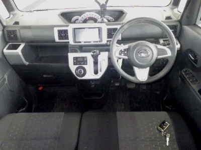 DAIHATSU WAKE