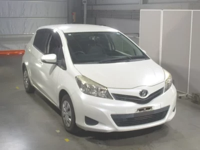 TOYOTA VITZ