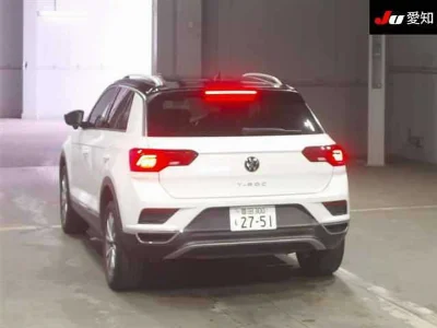 VOLKSWAGEN T-ROC