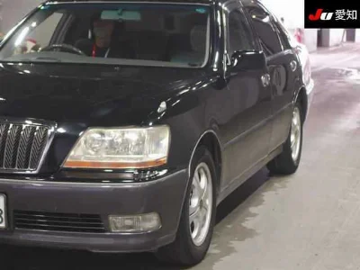 TOYOTA CROWN MAJESTA
