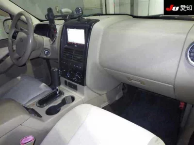 FORD EXPLORER SPORT TRACK