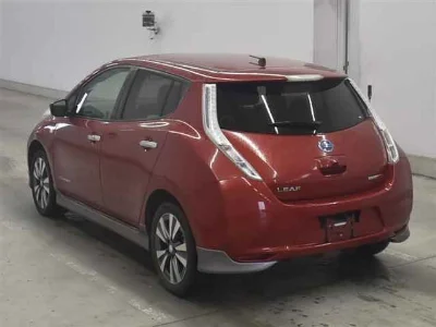 NISSAN LEAF
