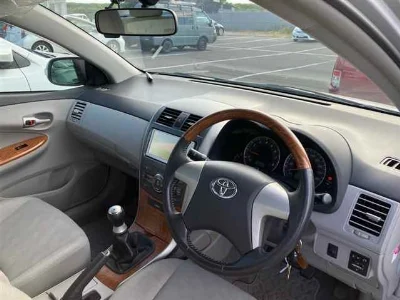 TOYOTA COROLLA AXIO