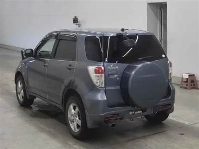 TOYOTA RUSH