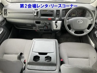 TOYOTA HIACE VAN