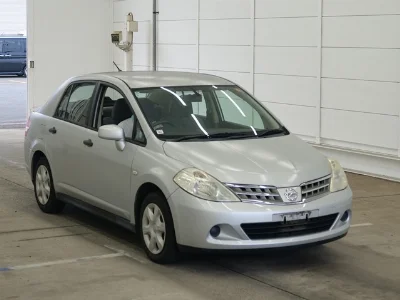NISSAN TIIDA LATIO