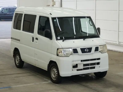 NISSAN CLIPPER VAN