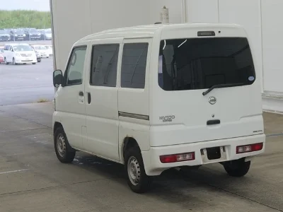NISSAN CLIPPER VAN