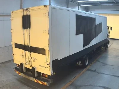 MITSUBISHI FUSO FIGHTER