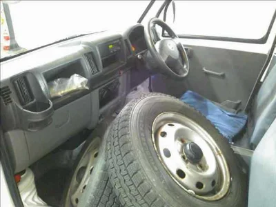 NISSAN CLIPPER TRUCK