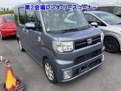 DAIHATSU WAKE