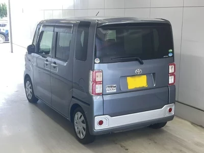 TOYOTA PIXIS MEGA