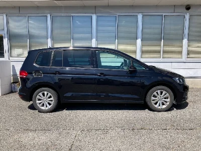 VOLKSWAGEN GOLF TOURAN