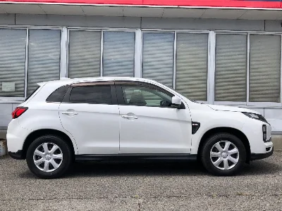 MITSUBISHI RVR