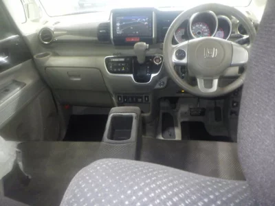 HONDA N BOX SLASH