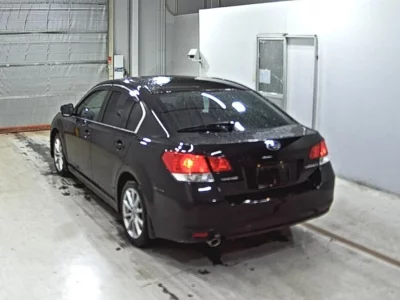 SUBARU LEGACY B4